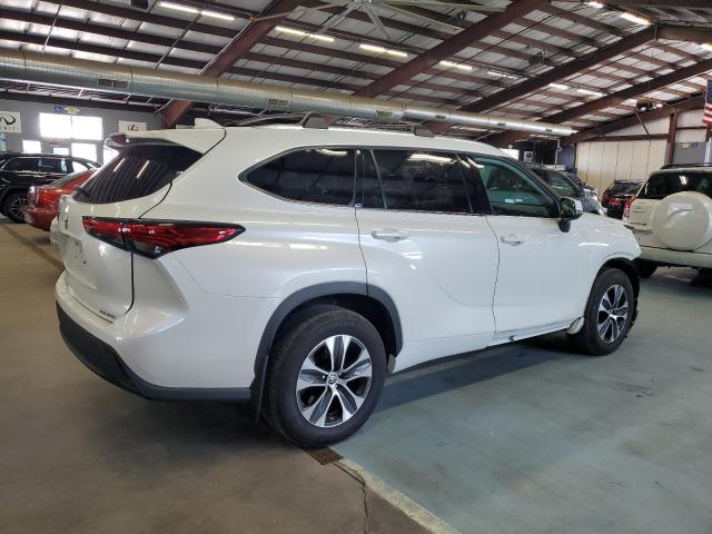 VIN 5TDGZRBH3MS545494 2021 Toyota Highlander, Xle no.3