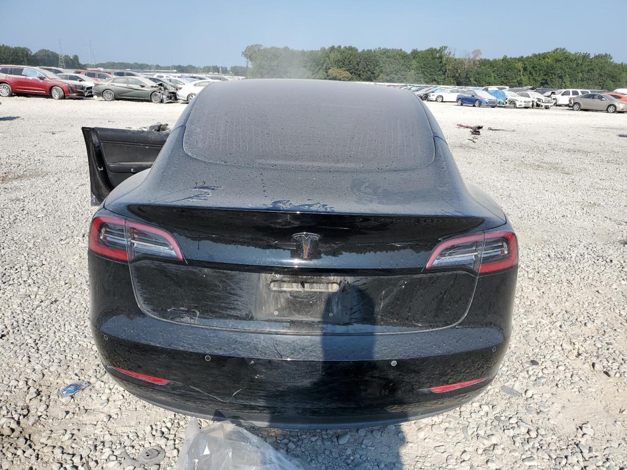 Lot #2758744518 2018 TESLA MODEL 3