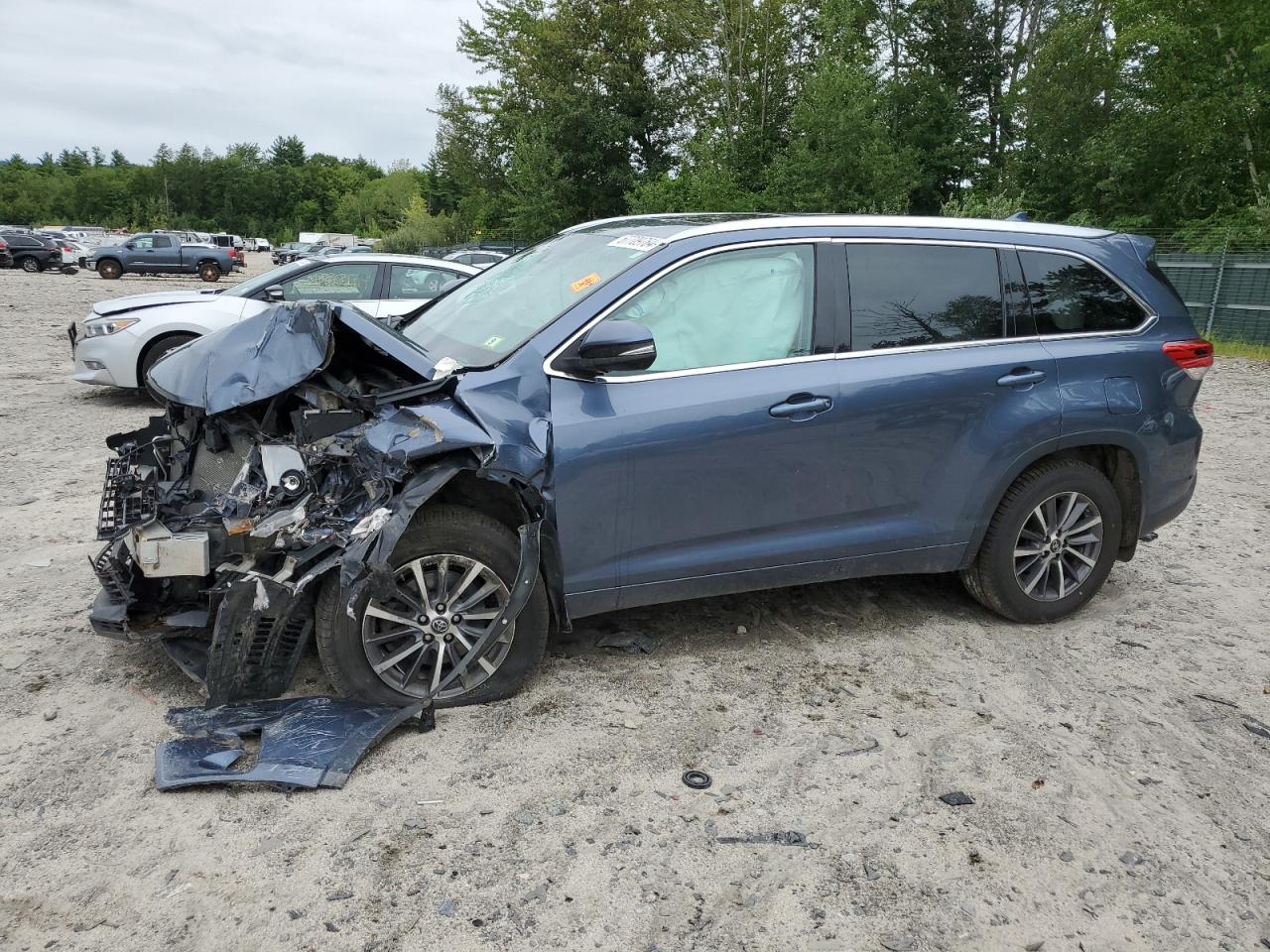 Lot #2854546661 2018 TOYOTA HIGHLANDER