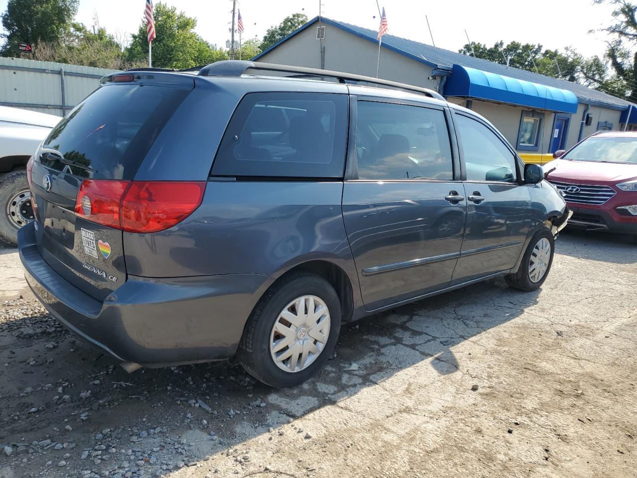 Lot #2886418877 2006 TOYOTA SIENNA CE