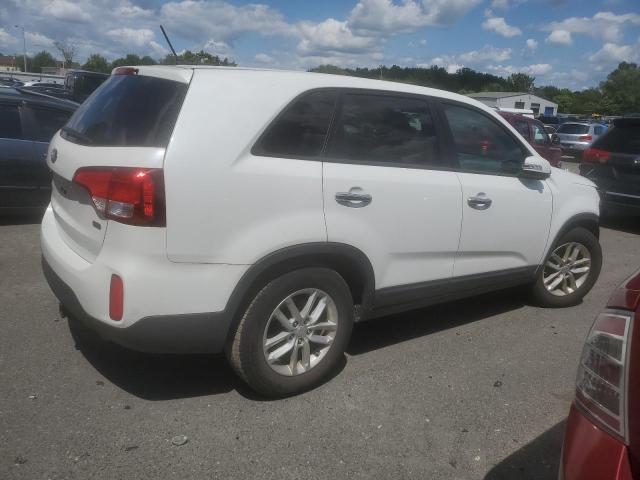 2015 KIA SORENTO LX - 5XYKT3A65FG547837