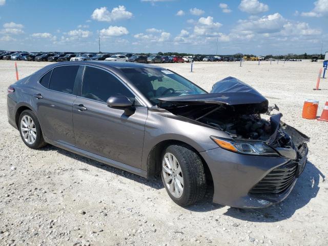 VIN 4T1B11HK0JU078303 2018 Toyota Camry, L no.4