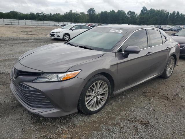 VIN 4T1B11HK8JU065136 2018 Toyota Camry, L no.1