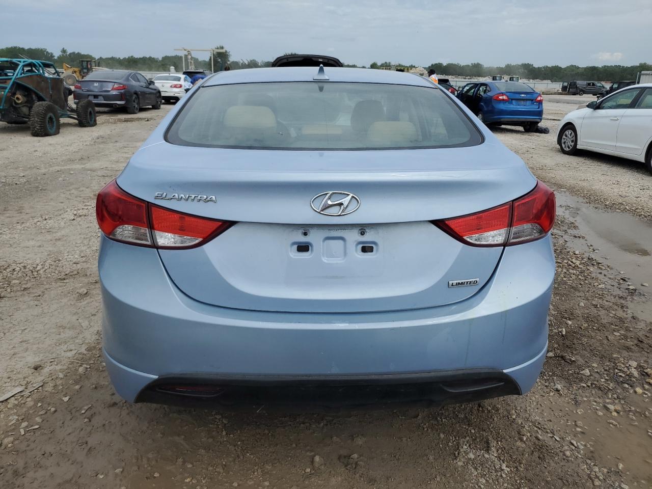 Lot #2771755957 2013 HYUNDAI ELANTRA GL