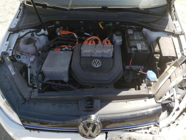2016 VOLKSWAGEN E-GOLF SE - WVWKP7AU5GW914315