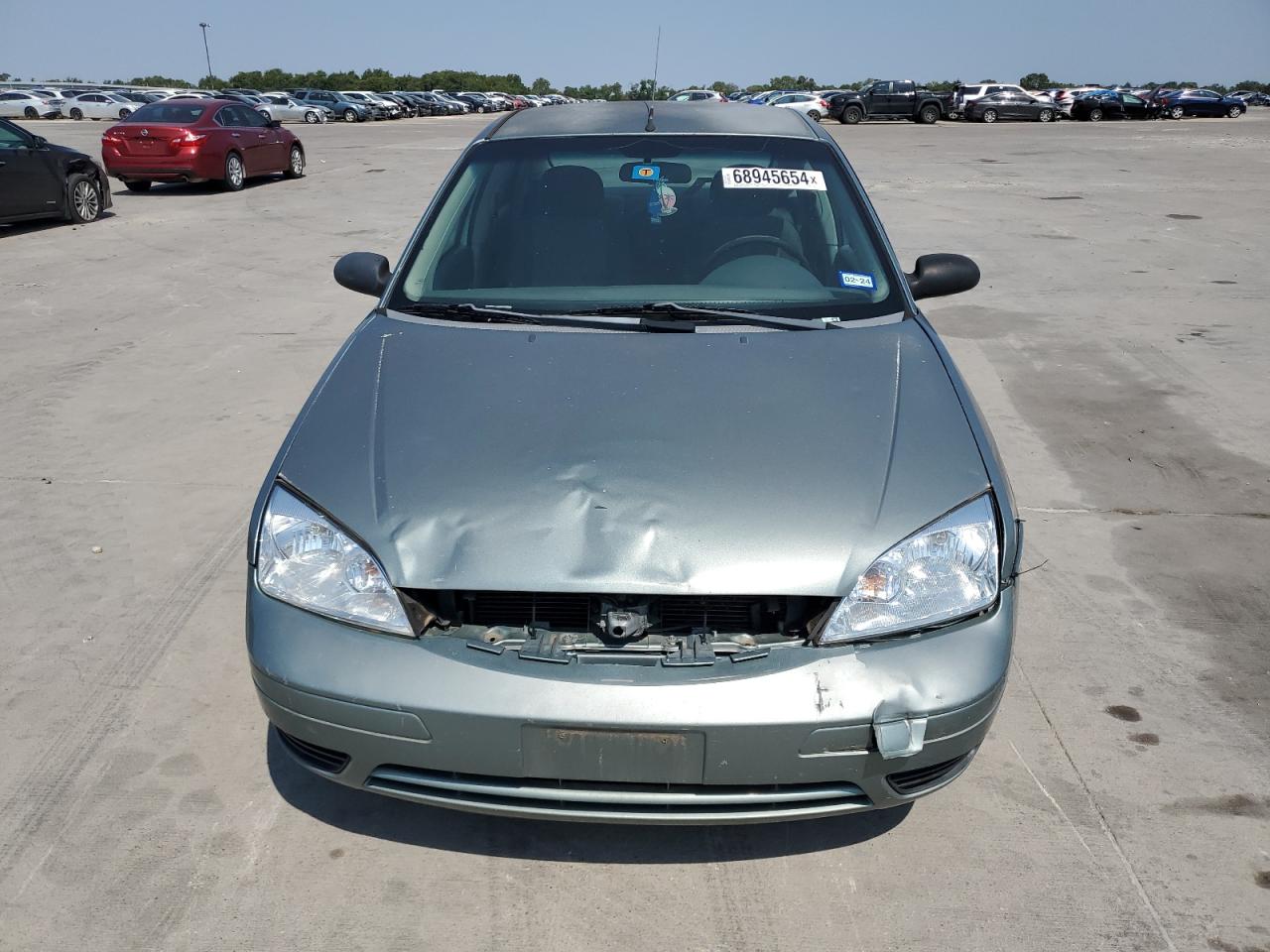 Lot #2818254669 2005 FORD FOCUS ZX4