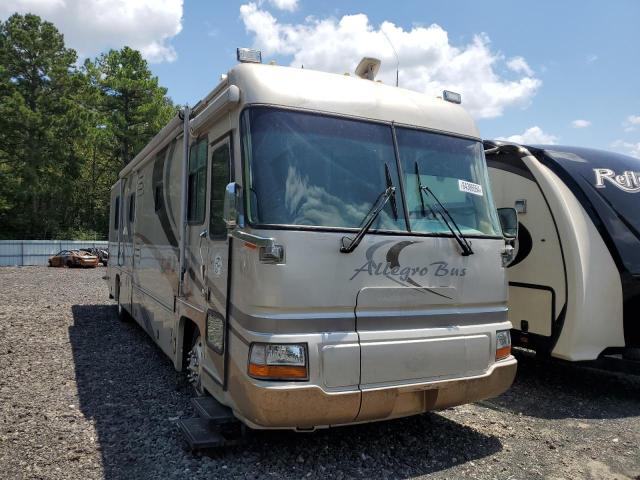 FREIGHTLINER CHASSIS X 2002 beige motorize diesel 4UZAAHBS42CK52040 photo #1