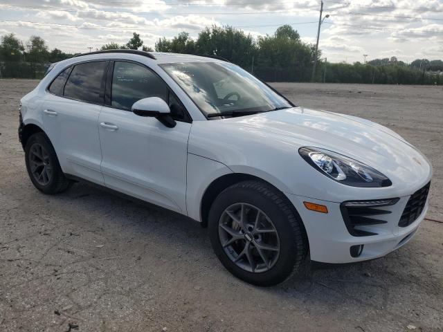 VIN WP1AB2A55HLB18865 2017 Porsche Macan, S no.4