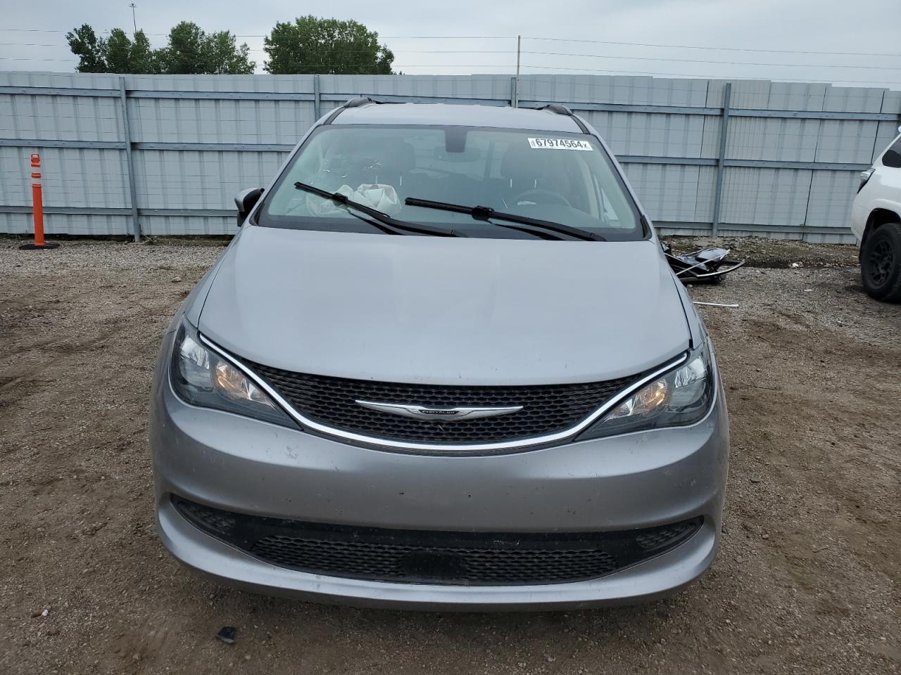 Lot #2945585161 2021 CHRYSLER VOYAGER LX