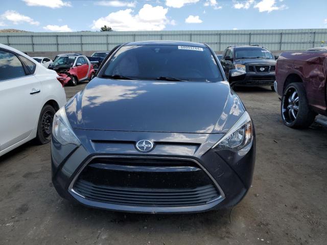 VIN 3MYDLBZV2GY108981 2016 Toyota Scion no.5