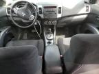 MITSUBISHI OUTLANDER photo