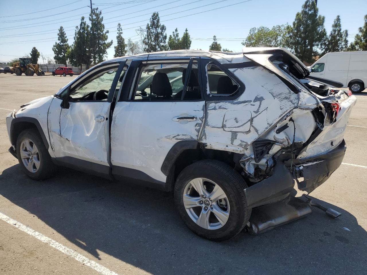 Lot #2988809664 2020 TOYOTA RAV4 XLE