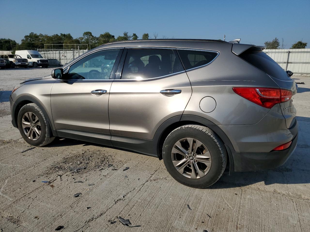 Lot #2828648133 2013 HYUNDAI SANTA FE S