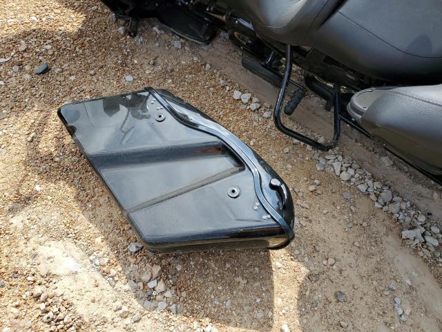 2021 HARLEY-DAVIDSON FLTRK - 1HD1KZF11MB643226