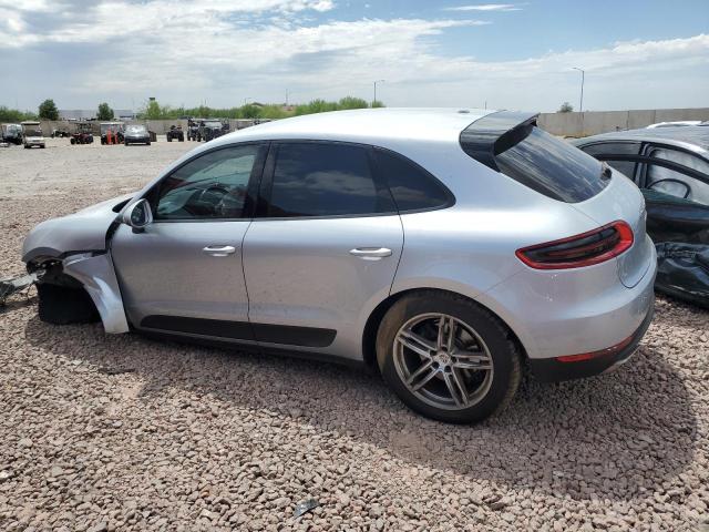 VIN WP1AA2A56HLB05240 2017 Porsche Macan no.2