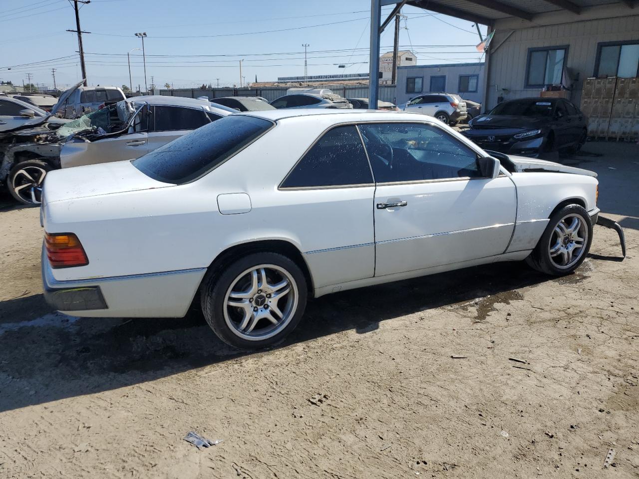 MERCEDES-BENZ 300 CE 1990 white  gas WDBEA51D0LB167029 photo #4