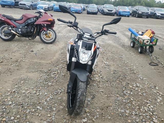 2018 KTM 690 DUKE VBKLDV404JM714411