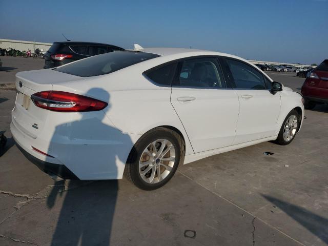 VIN 3FA6P0HD0KR217585 2019 Ford Fusion, SE no.3