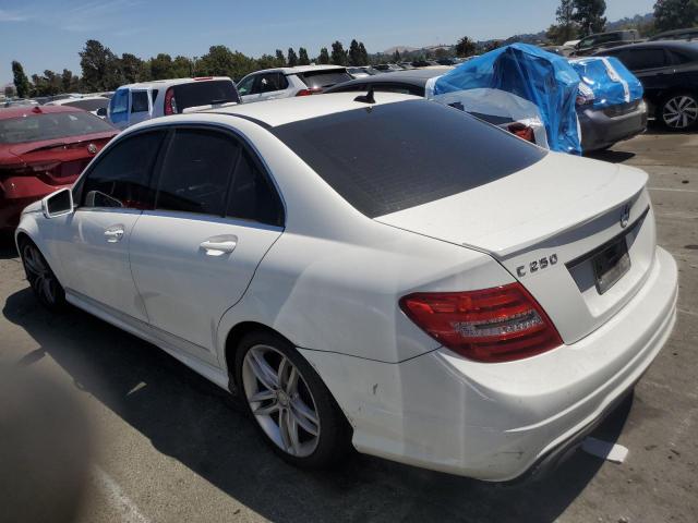 VIN WDDGF4HB4DA757077 2013 Mercedes-Benz C-Class, 250 no.2