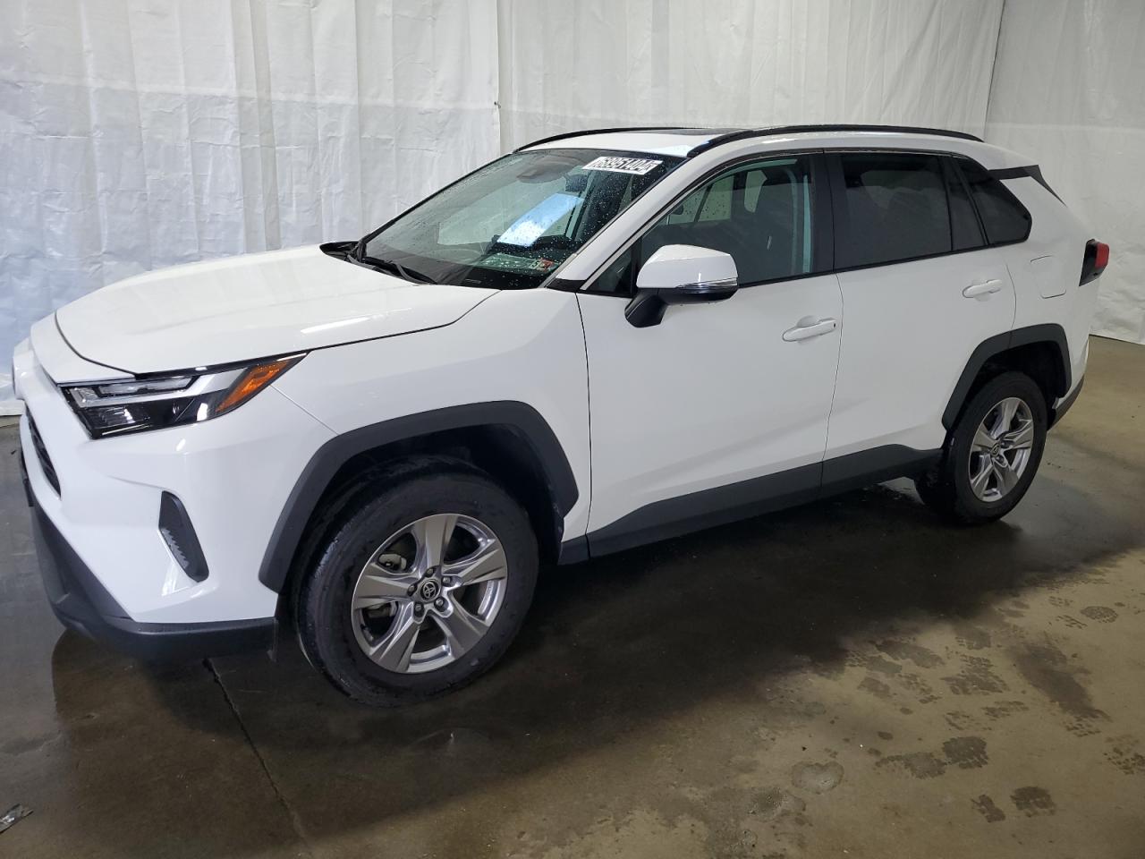 2023 Toyota RAV4, XLE