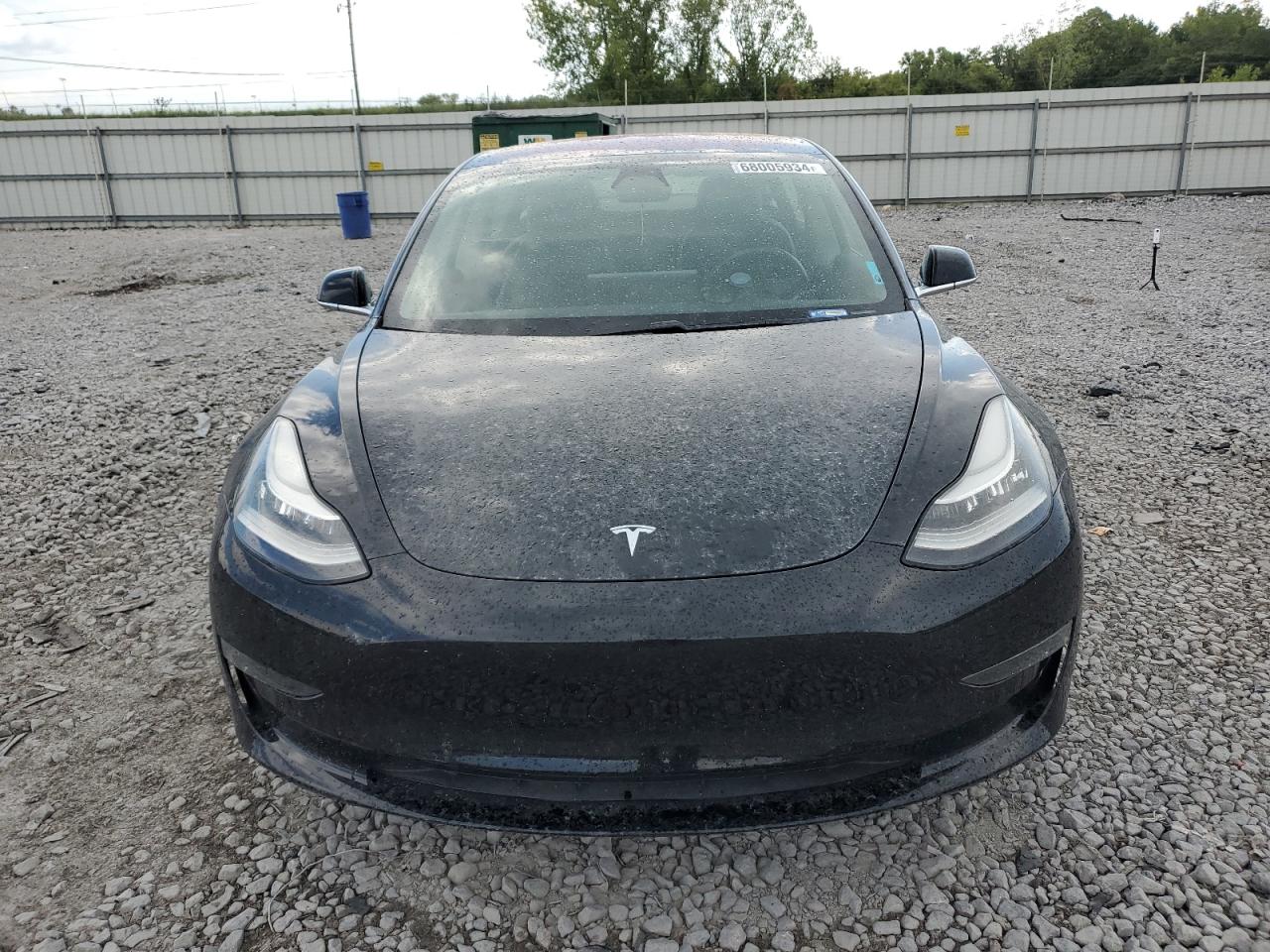 Lot #2989448566 2018 TESLA MODEL 3