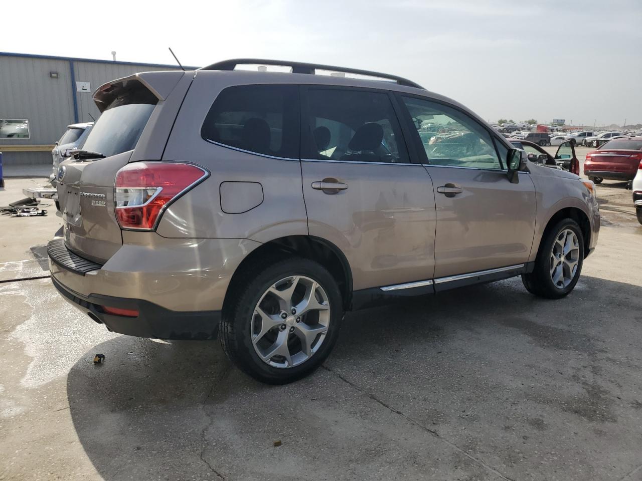 Lot #2749157753 2015 SUBARU FORESTER 2