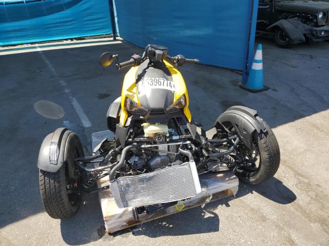 CAN-AM RYKER SPOR 2024 two tone  gas 3JB2JEG25RJ001007 photo #3