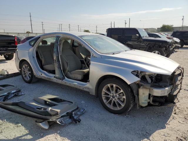 VIN 3FA6P0HD6KR275023 2019 Ford Fusion, SE no.4