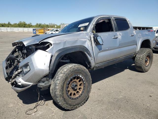 VIN 5TFCZ5AN0JX135238 2018 Toyota Tacoma, Double Cab no.1