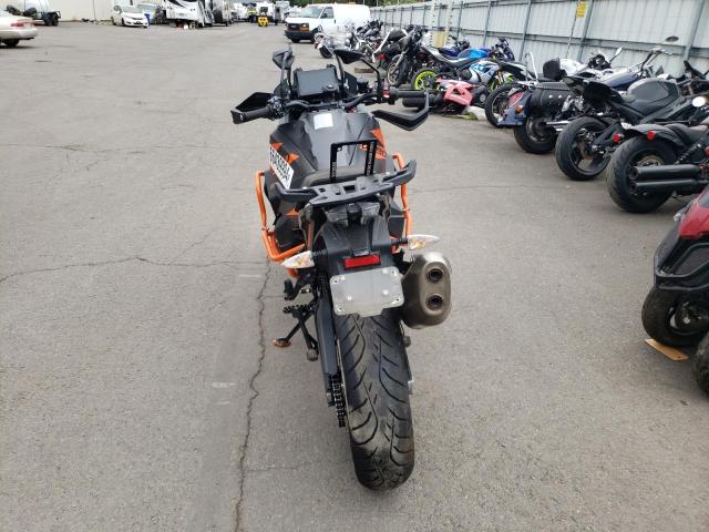 2022 KTM 1290 SUPER - VBKV79406NM958512