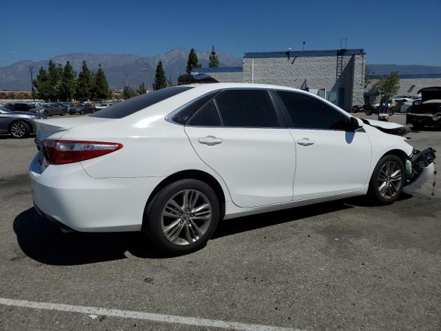 VIN 4T1BF1FK2FU075026 2015 Toyota Camry, LE no.3