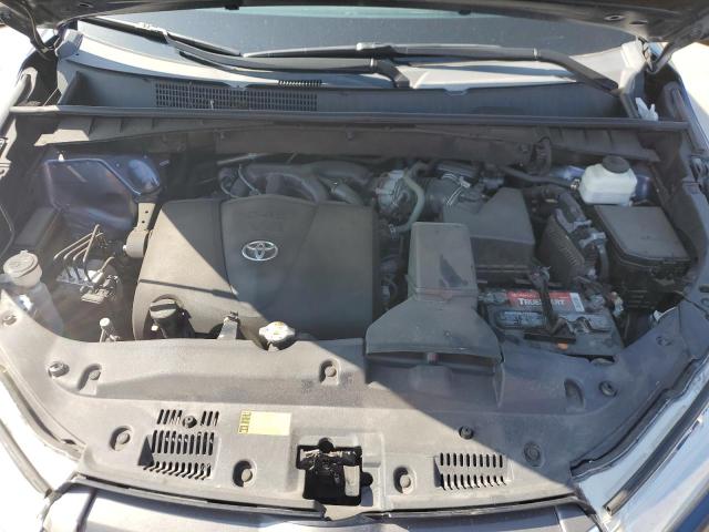 VIN 5TDJZRFH3KS945892 2019 Toyota Highlander, SE no.11