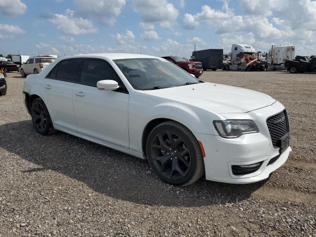 VIN 2C3CCAAG1MH620528 2021 Chrysler 300, Touring no.4