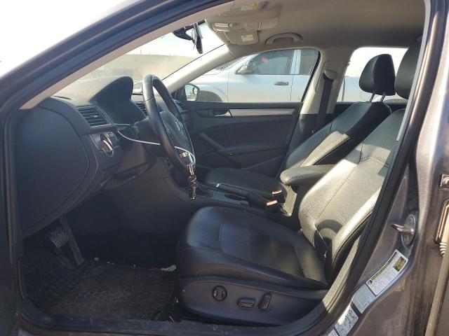2015 VOLKSWAGEN PASSAT S - 1VWAT7A34FC117890