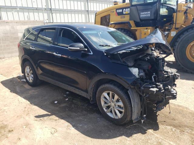 VIN 5XYPG4A38JG428324 2018 KIA Sorento, LX no.4