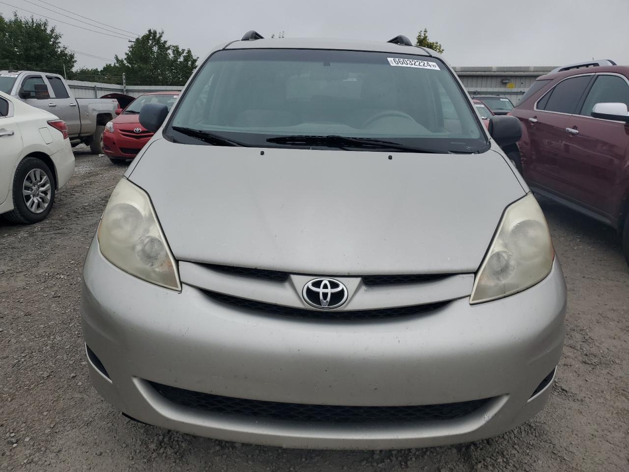 Lot #2902540933 2008 TOYOTA SIENNA CE