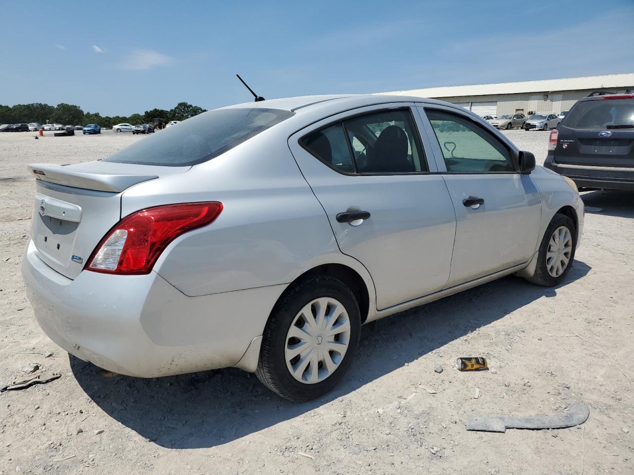 Lot #2789414598 2014 NISSAN VERSA S