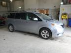 TOYOTA SIENNA LE photo