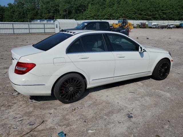 VIN WDDGF8AB6DA873317 2013 Mercedes-Benz C-Class, 3... no.3