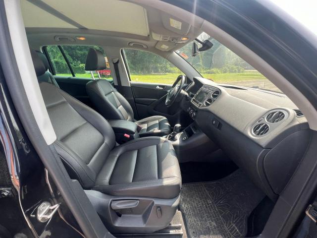 2017 VOLKSWAGEN TIGUAN WOL - WVGSV7AX9HK019995