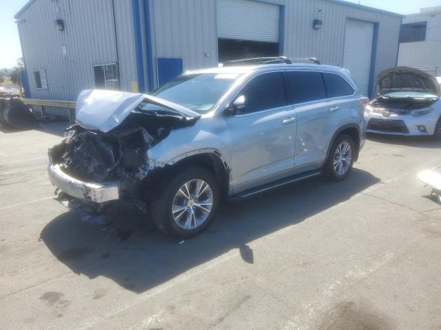 VIN 5TDJKRFH2ES015670 2014 Toyota Highlander, Xle no.1