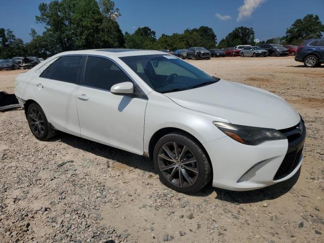 VIN 4T1BK1FKXFU028208 2015 Toyota Camry, Xse no.4