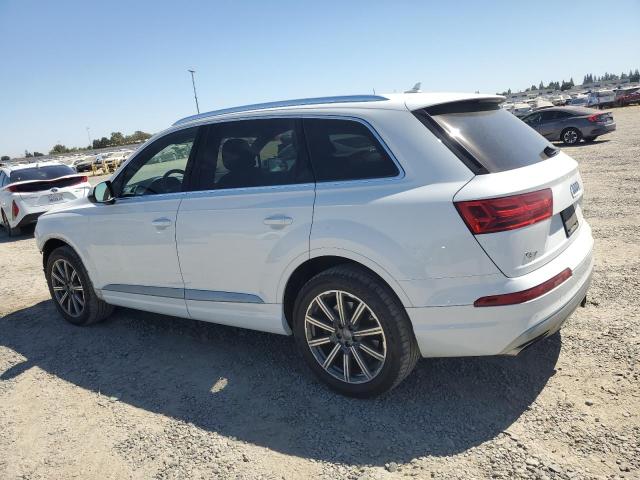 VIN WA1LAAF78JD004323 2018 Audi Q7, Premium Plus no.2