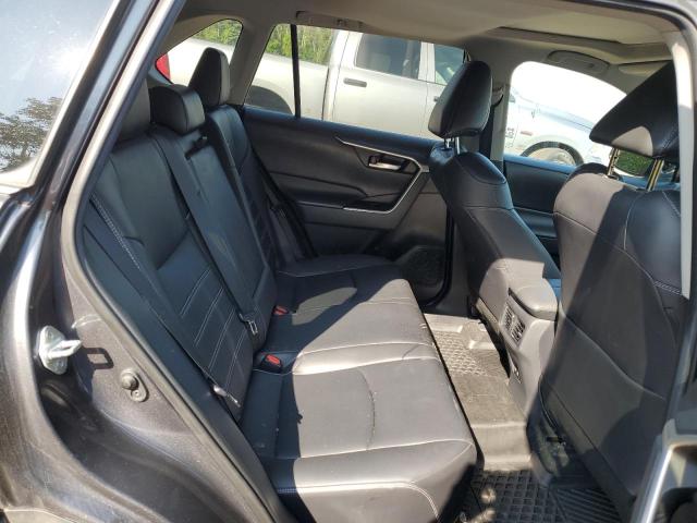 2019 TOYOTA RAV4 XLE - 2T3R1RFV7KW039002
