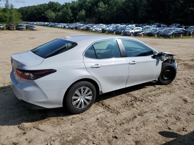 VIN 4T1C31AK8NU037528 2022 Toyota Camry, LE no.3