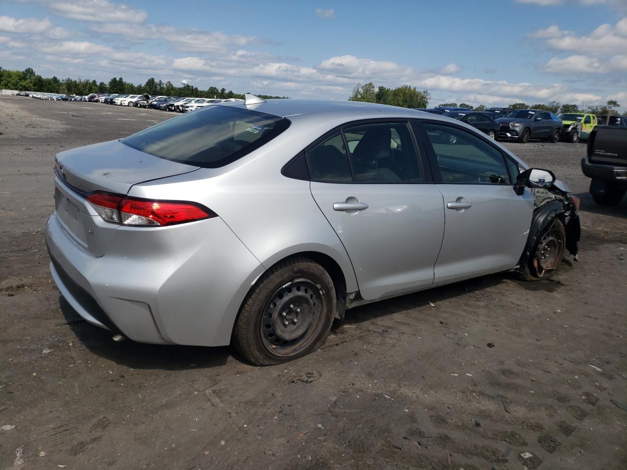 Lot #2979247968 2020 TOYOTA COROLLA LE