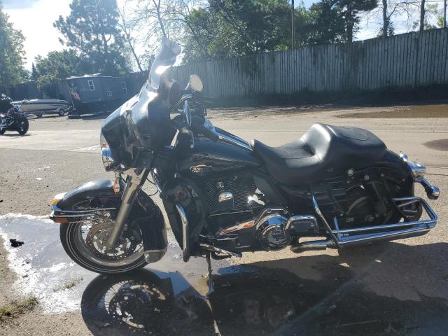 2010 HARLEY-DAVIDSON FLHTCU 1HD1FC417AB638953