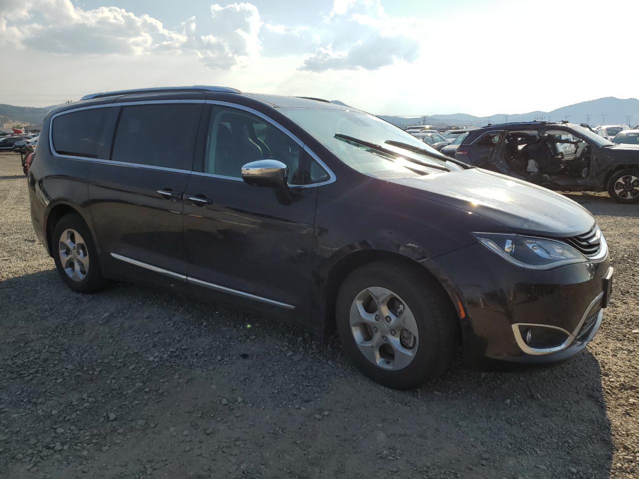 Lot #2897547152 2018 CHRYSLER PACIFICA H