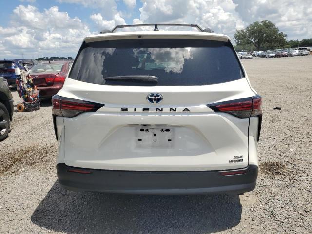 2021 TOYOTA SIENNA XLE - 5TDYRKEC2MS031311