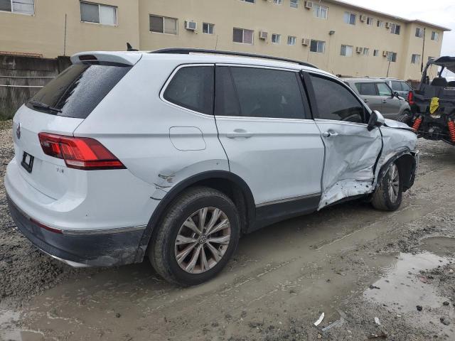 2018 VOLKSWAGEN TIGUAN SE - 3VV3B7AX0JM157474